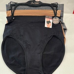NWT Prima Valentina One Size Value Pack of (3) Panties in Nylon & Spandex.